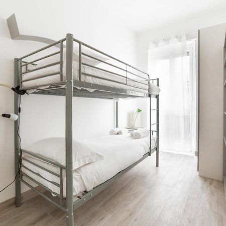 Sant'Ambrogio Bright Apartment With Terrace Milan Exterior photo