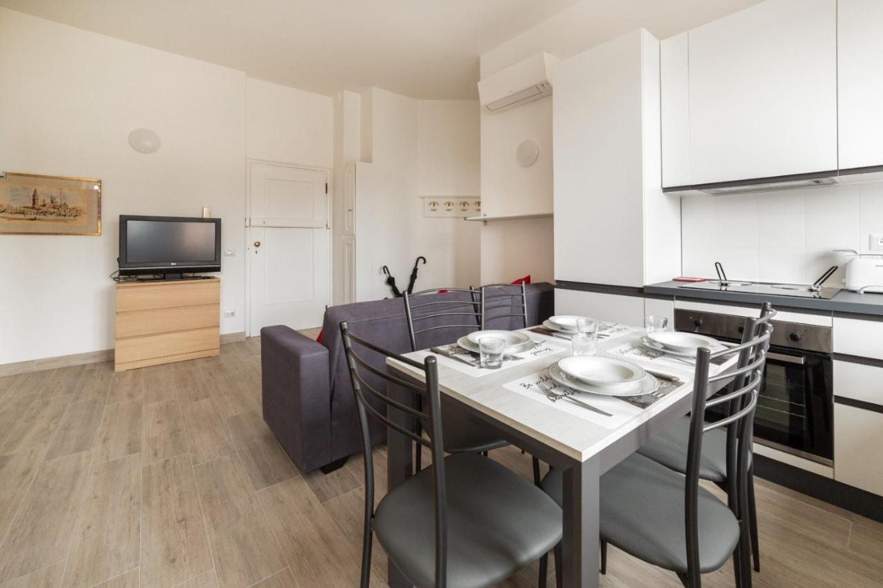 Sant'Ambrogio Bright Apartment With Terrace Milan Exterior photo