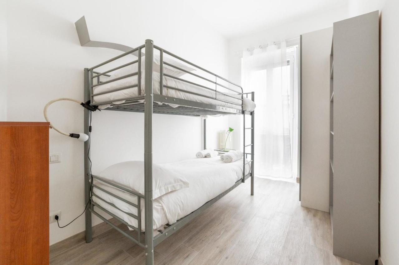 Sant'Ambrogio Bright Apartment With Terrace Milan Exterior photo